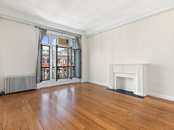 4th image of 504 Cathedral Pkwy #10C