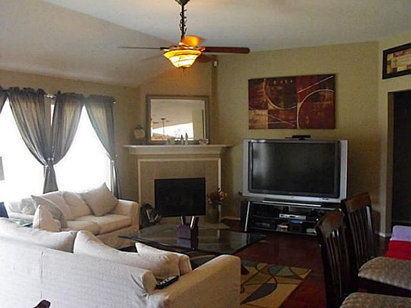 2nd image of 3408 Francis Dr