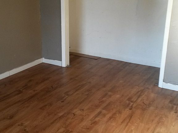 3rd image of 3585 Laurette Ln