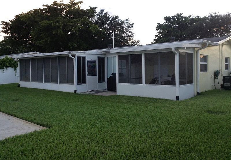 2nd image of 4904 SW 90th Ter