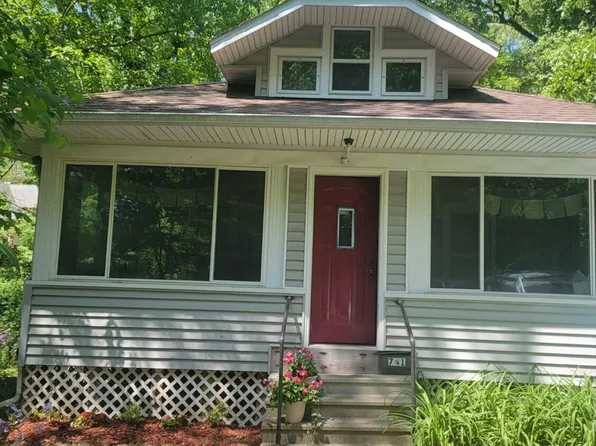 741 Prairie Ave, Kalamazoo, MI 49006