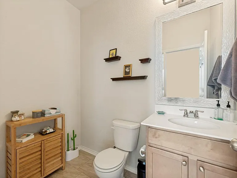 6909 Longford Trl — Photo 20