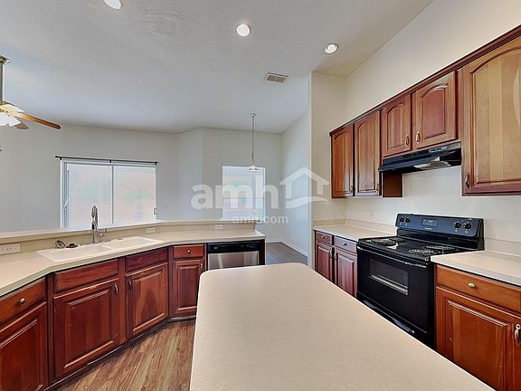 3rd image of 13337 Rosemeade Cv