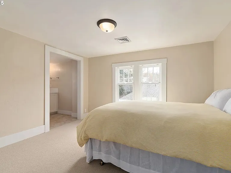 1545 Villard St — Photo 28