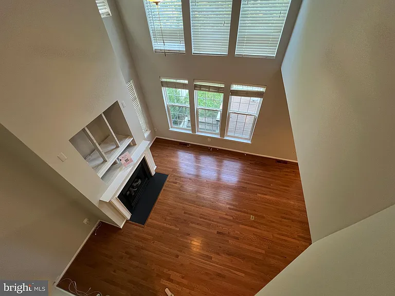 7689 Graysons Mill Ln — Photo 7