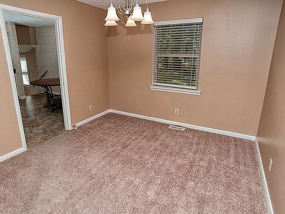 5th image of 1117 Oster Dr NW