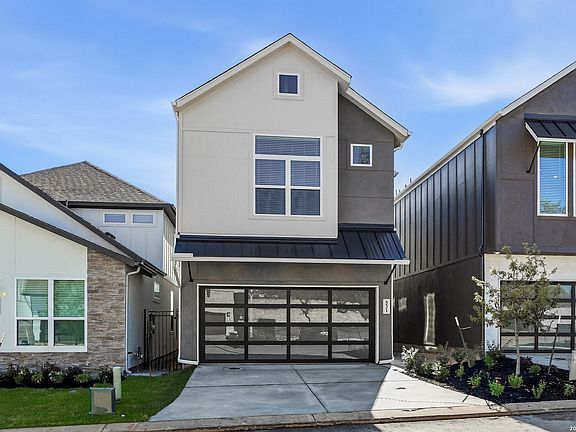 2nd image of 20675 Huebner Rd Unit 531