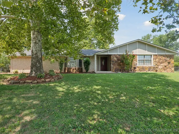 14925 W 17th St, Sand Springs, OK 74063