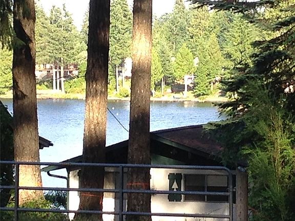 2nd image of 2290 E Timberlake Dr W