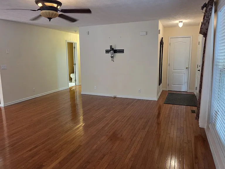 3115 Dogwood Ln — Photo 15