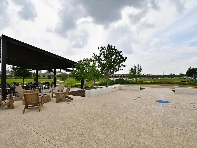 4212 Lyons Fall Dr — Photo 36