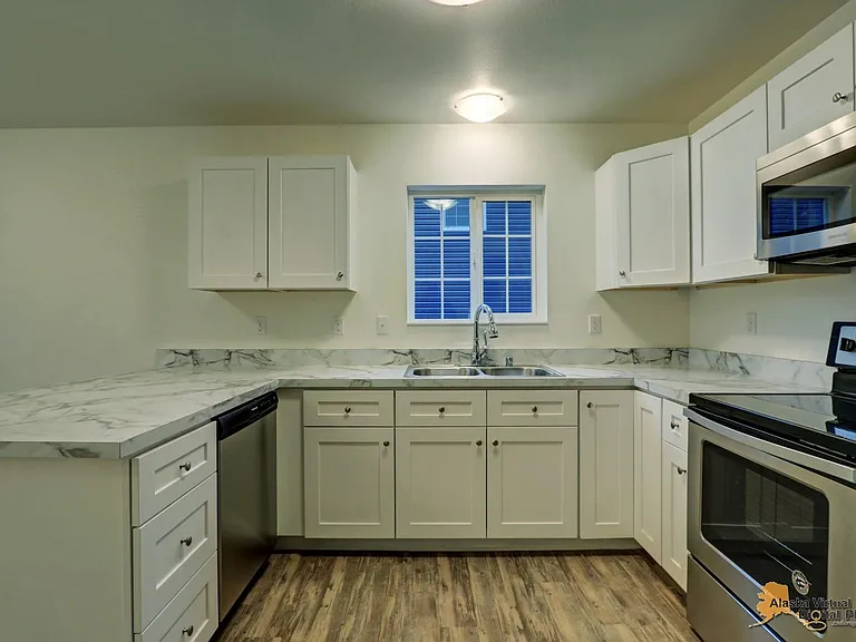 805 N Old Trunk Rd — Photo 6