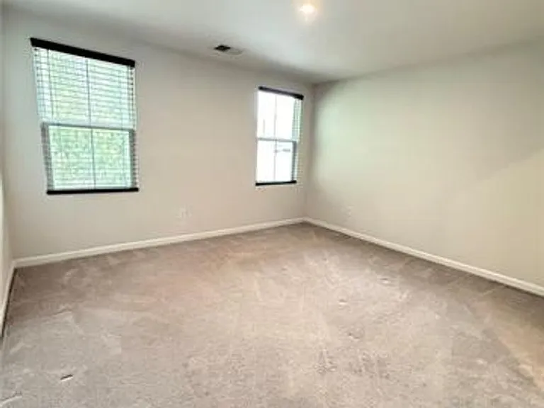 244 Mildred Dr — Photo 13