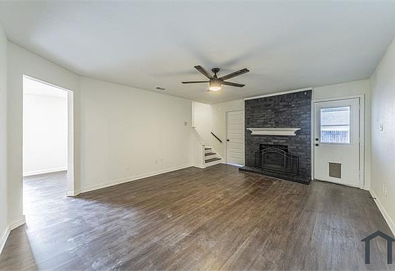 3rd image of 7705 Sable Ln