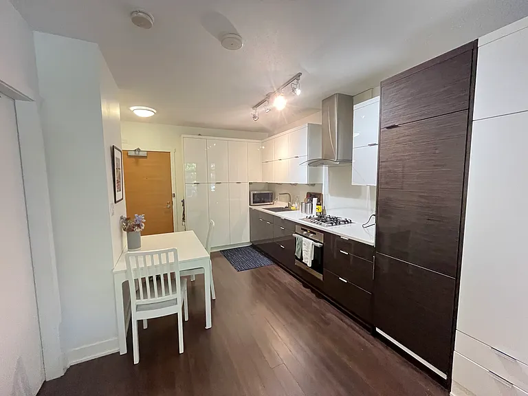 1777 W 7th Ave #212 — Photo 1