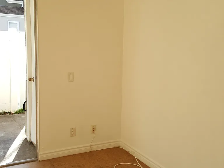 21 Abbeywood Ln — Photo 1