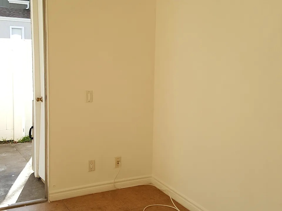21 Abbeywood Ln