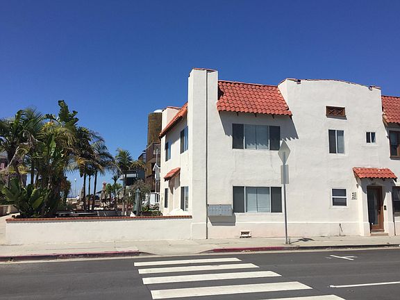 West side of Hermosa Avenue