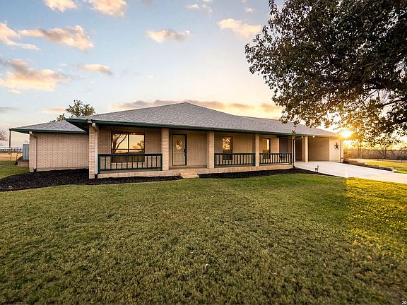 3rd image of 14320 La Vernia Rd