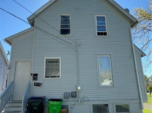 67 Woodrow Ave, Bedford, OH 44146