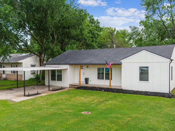 106 Admiral Trussler Blvd, Miami, OK 74354