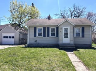 841 9th St, Menasha, WI 54952