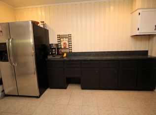5322 Valley View Dr, Ashland, KY 41101
