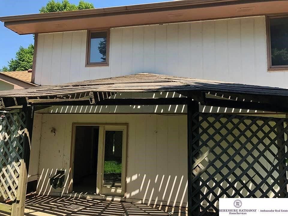 2nd image of 4962 S 156th Cir