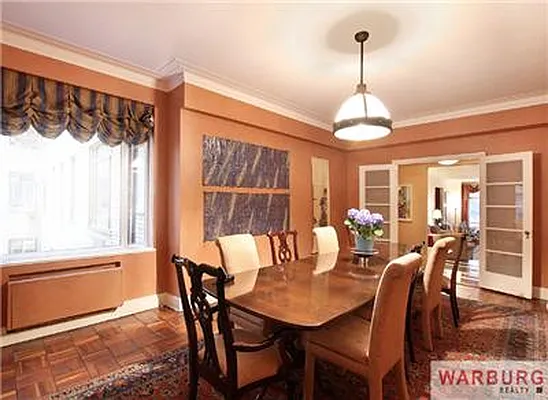 Sold by Warburg | media 1