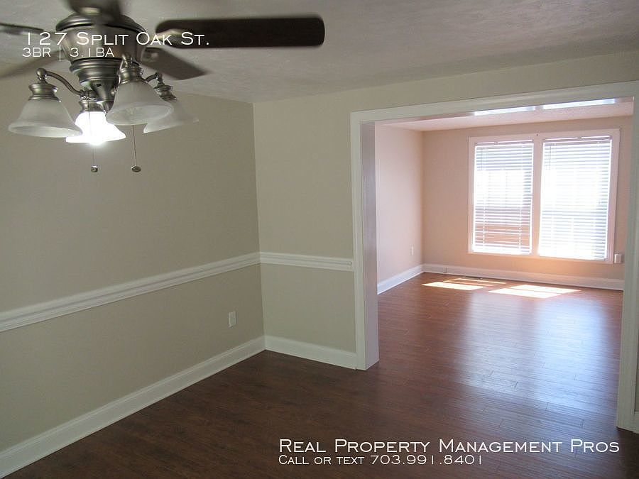 1st image of 127 Split Oak St