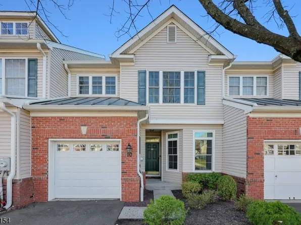 10 Loft Dr, Bridgewater Twp., NJ 08836