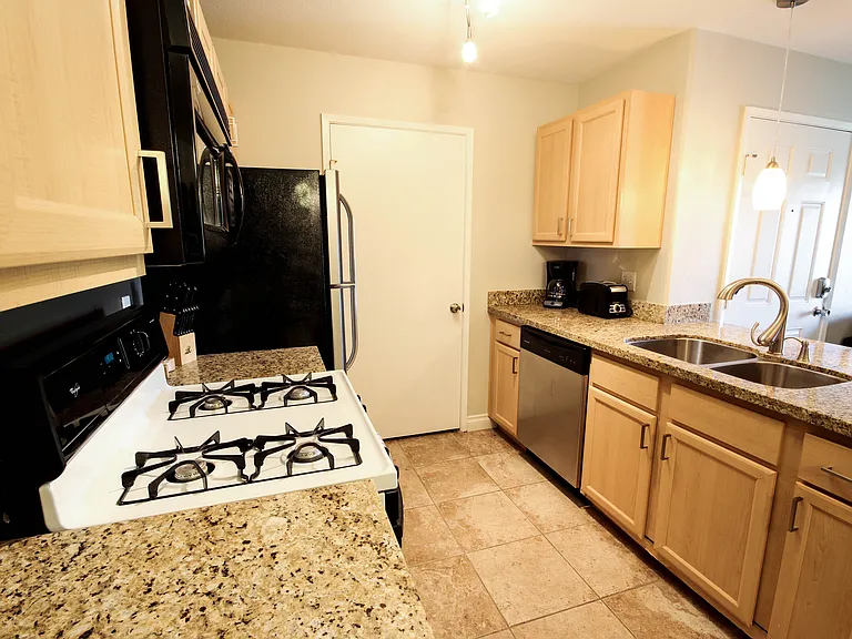950 Seven Hills Dr #115 — Photo 10