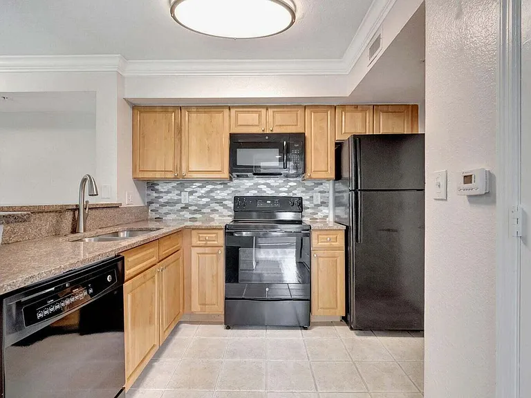 15155 Michelangelo Blvd #106 — Photo 4