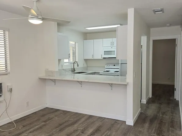 1105 Old Stage Rd APT 5, Fallbrook, CA 92028