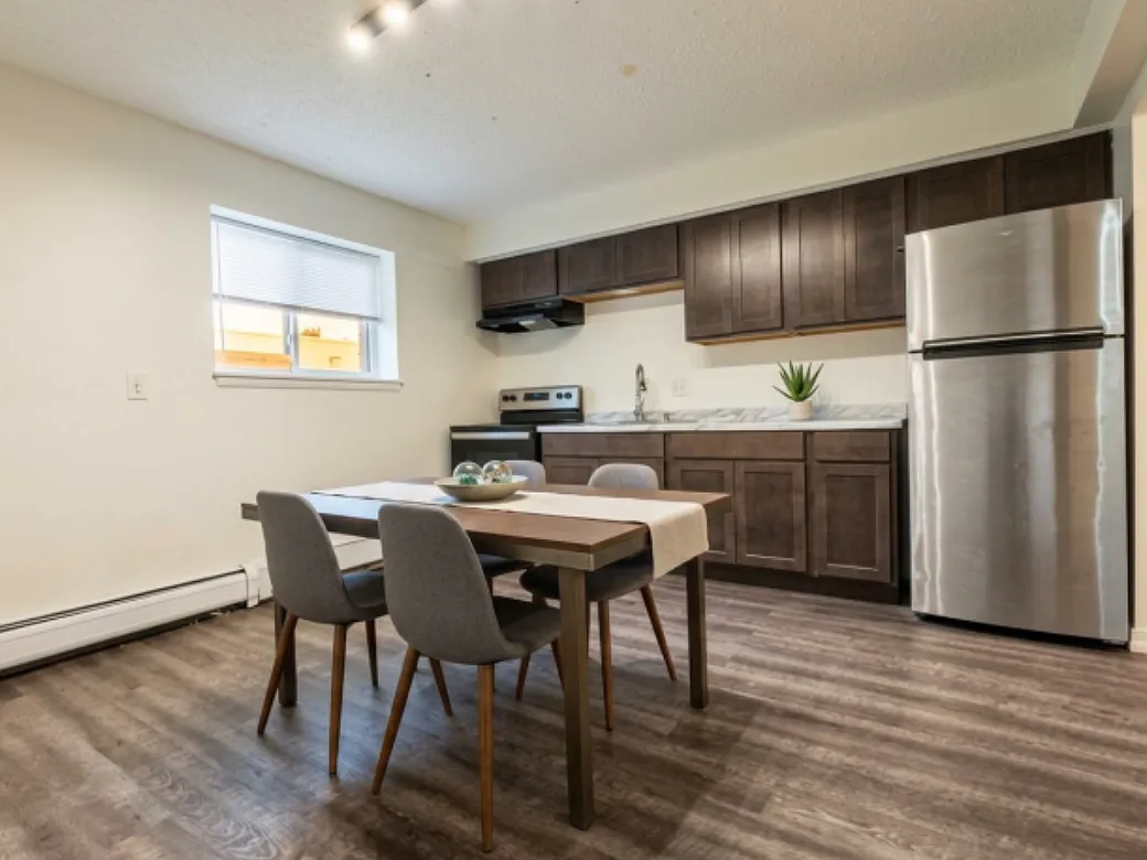 1524 Mount Hope Ave — Photo 1