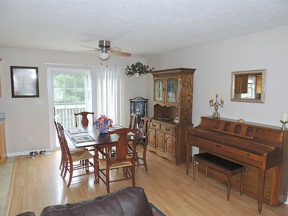 4th image of 1552 Farmington Hills Dr