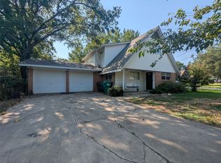 2924 Longfellow Ln, Denton, TX 76209