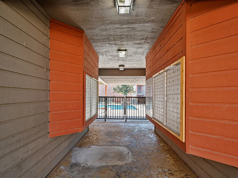 Kennington Apartments — Photo 24