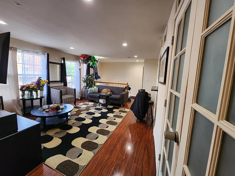 67 Vaughan Dr #4 — Photo 10