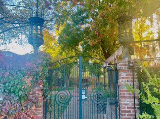 2193 Arapahoe St APT 16, Denver, CO 80205