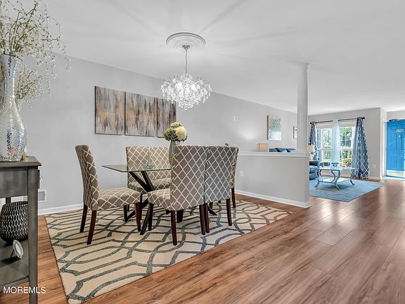 3rd image of 1605 Queen Anne Lane