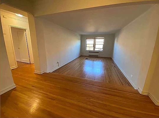 2nd image of 67-70 Yellowstone Blvd #5Y