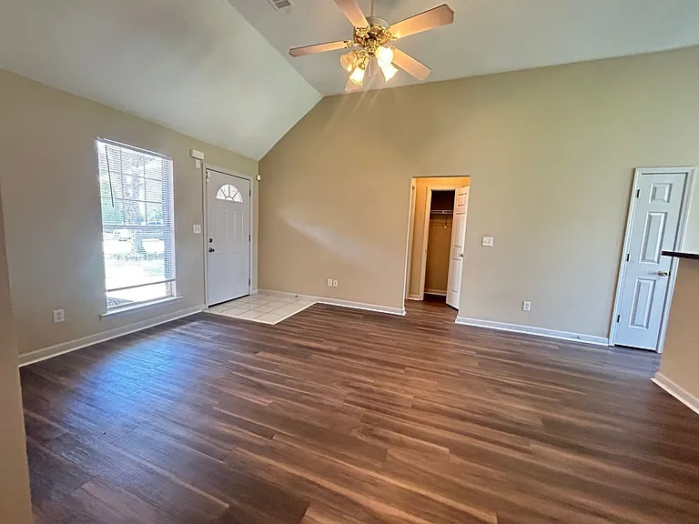 4806 Ashcroft Dr — Photo 7