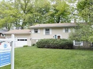2521 Woodbine Ave, Portage, MI 49002