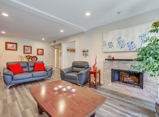 902 Powell Ct, Costa Mesa, CA 92626