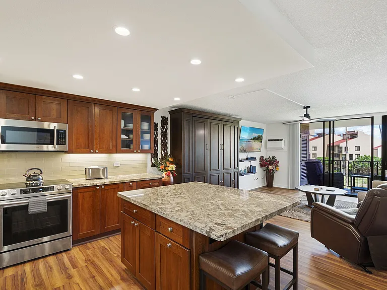 S Kihei Rd — Photo 18