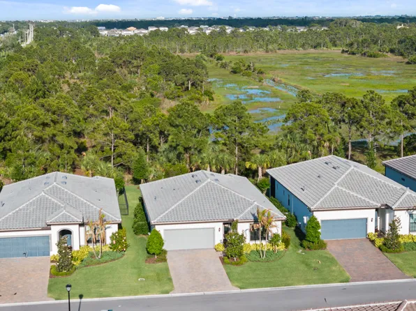 373 SE Filoli Drive, Port St Lucie, FL 34984