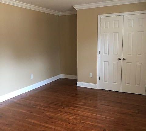 2nd image of 5711 Friendswood Dr