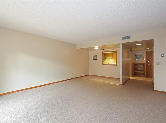 4th image of 1365 Ashland Ave APT 207