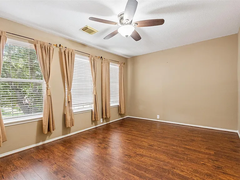 10306 Logan Bridge Ln — Photo 22